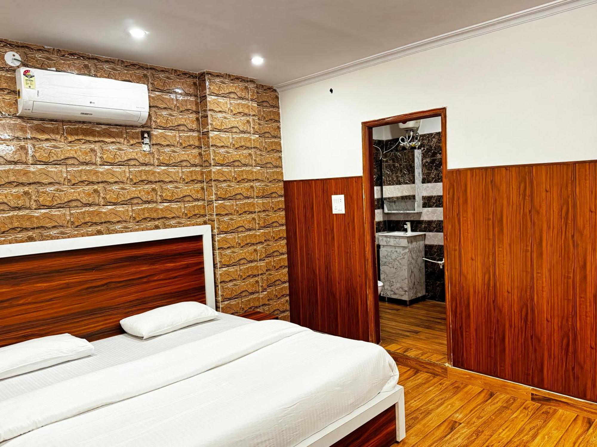 Hotel Walk Inn Faridabad Extérieur photo