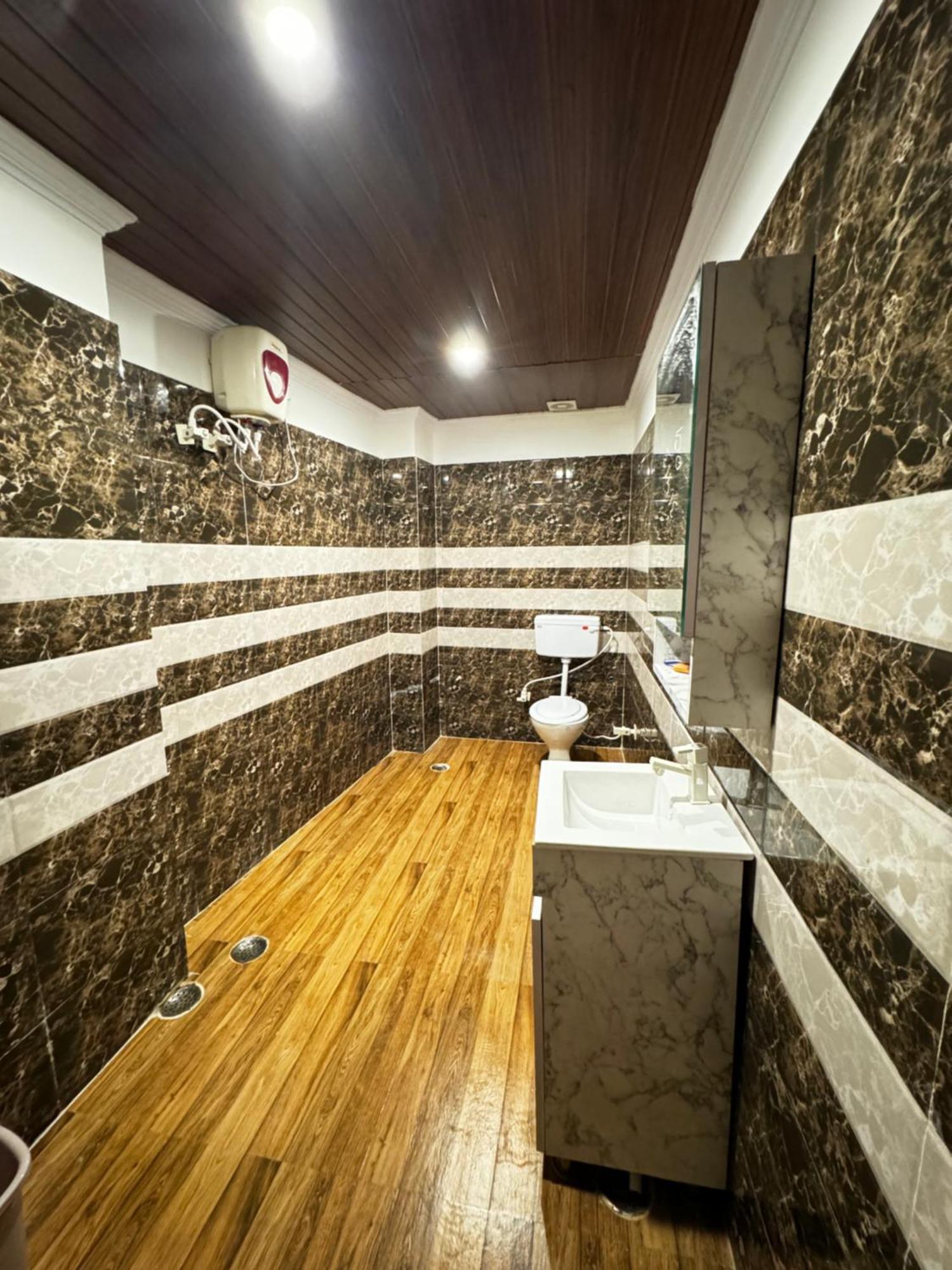 Hotel Walk Inn Faridabad Extérieur photo