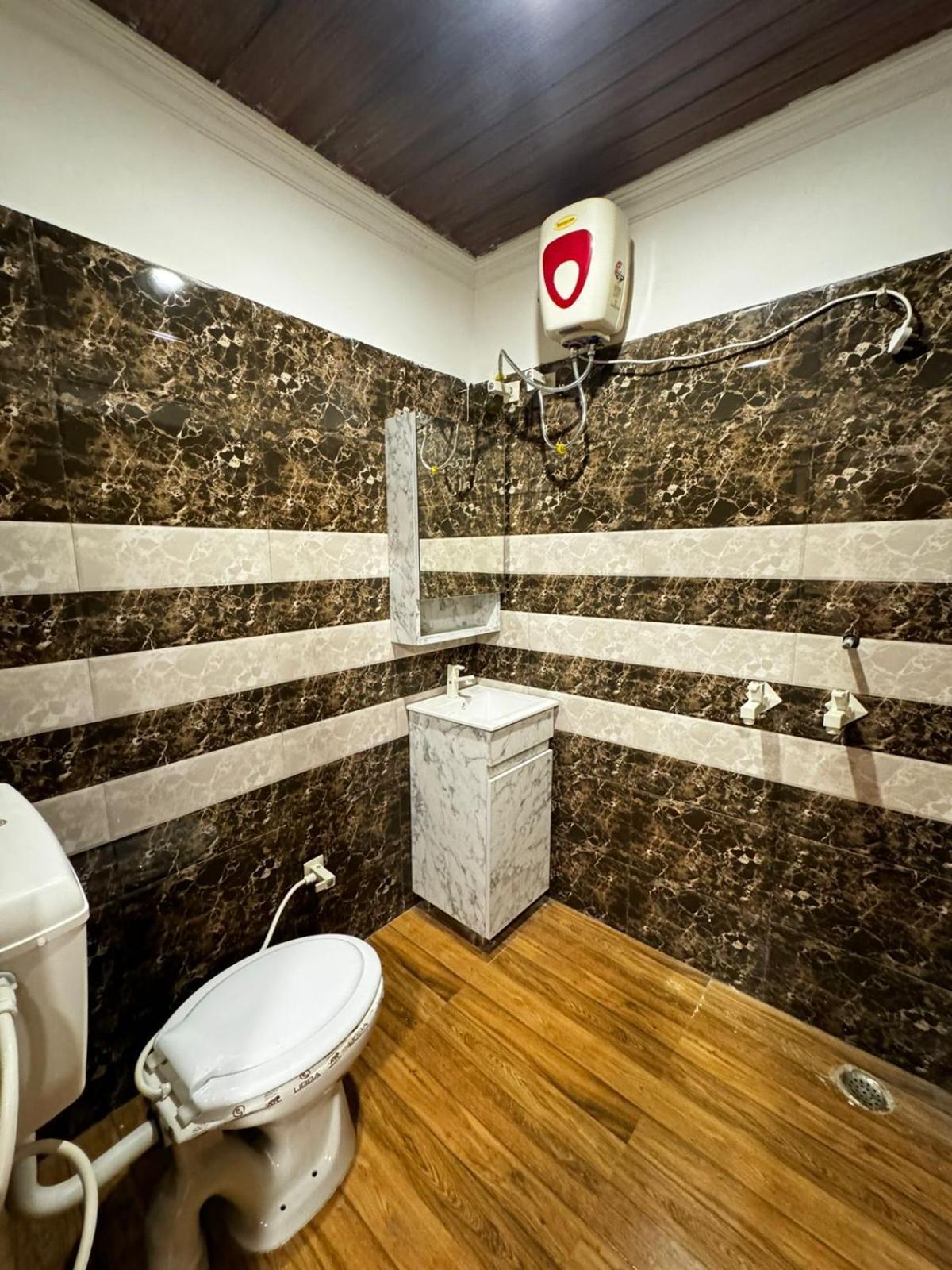 Hotel Walk Inn Faridabad Extérieur photo